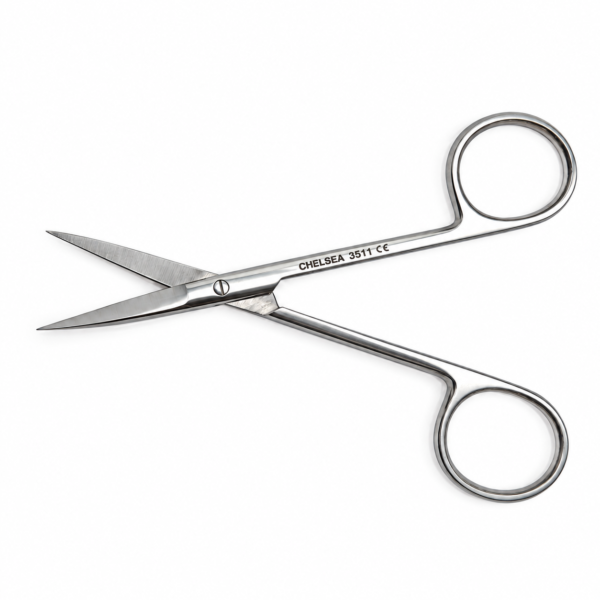 Iris Scissor Straight